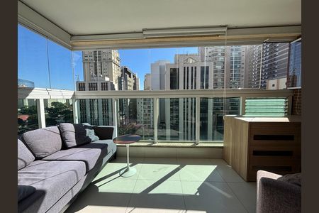 Varanda de kitnet/studio à venda com 1 quarto, 37m² em Itaim Bibi, São Paulo