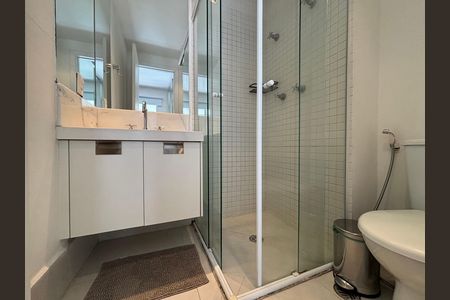 Banheiro de kitnet/studio à venda com 1 quarto, 37m² em Itaim Bibi, São Paulo