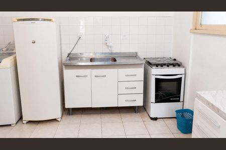 Cozinha de apartamento para alugar com 1 quarto, 29m² em Centro Histórico, Porto Alegre