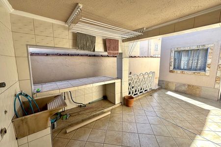 Área de serviço  de casa para alugar com 3 quartos, 140m² em Jardim Santo Antonio, São Paulo