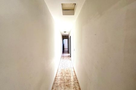 Casa para alugar com 140m², 3 quartos e 2 vagas Casa para alugar com 140m², 3 quartos e 2 vagasCorredor