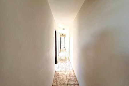 Casa para alugar com 140m², 3 quartos e 2 vagas Casa para alugar com 140m², 3 quartos e 2 vagasCorredor