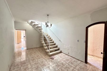 Sala de casa para alugar com 3 quartos, 140m² em Jardim Santo Antonio, São Paulo