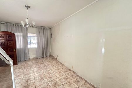 Casa para alugar com 140m², 3 quartos e 2 vagas Casa para alugar com 140m², 3 quartos e 2 vagasSala