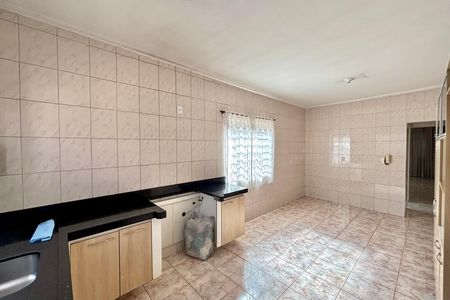 Cozinha  de casa para alugar com 3 quartos, 140m² em Jardim Santo Antonio, São Paulo