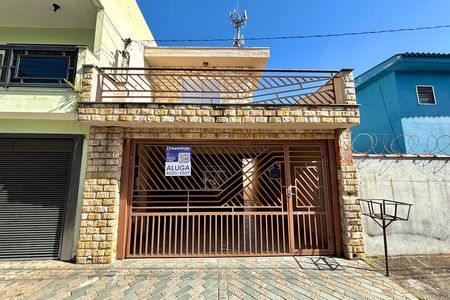 Casa para alugar com 140m², 3 quartos e 2 vagas Casa para alugar com 140m², 3 quartos e 2 vagasFachada