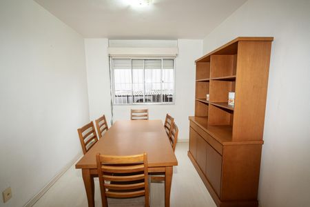 Sala de apartamento para alugar com 2 quartos, 64m² em Jardim Itu, Porto Alegre