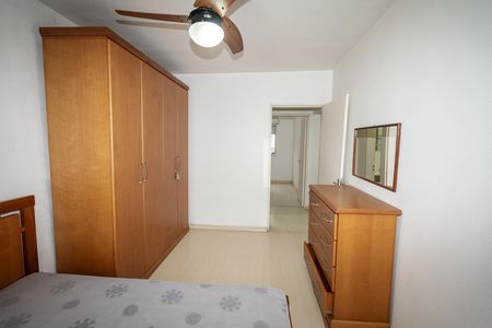 Quarto 2 de apartamento para alugar com 2 quartos, 64m² em Jardim Itu, Porto Alegre