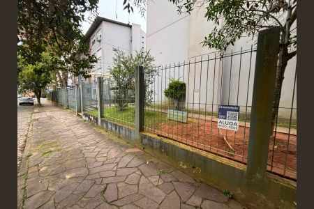 Fachada de apartamento para alugar com 2 quartos, 64m² em Jardim Itu, Porto Alegre