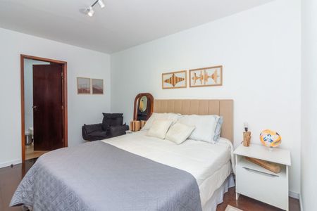 Casa à venda com 3 quartos, 250m² em Vila Oratorio, São Paulo