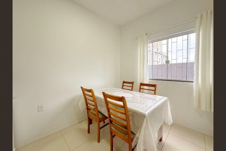 Casa para alugar com 110m², 2 quartos e 1 vagaSala/Cozinha