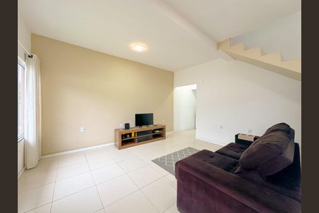 Casa para alugar com 110m², 2 quartos e 1 vagaSala de TV