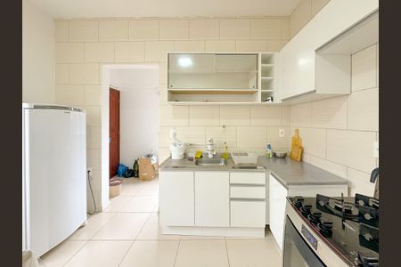 Casa para alugar com 110m², 2 quartos e 1 vagaCozinha