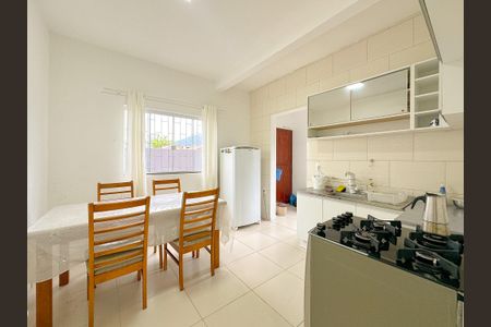 Casa para alugar com 110m², 2 quartos e 1 vagaSala/Cozinha