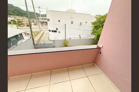 Casa para alugar com 110m², 2 quartos e 1 vagaVaranda