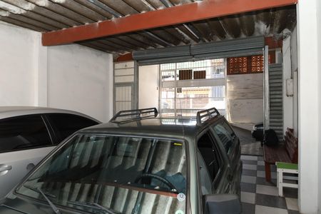 Garagem de casa à venda com 2 quartos, 250m² em Parque Santa Rita, São Paulo