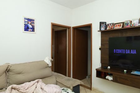 Sala de casa à venda com 2 quartos, 250m² em Parque Santa Rita, São Paulo