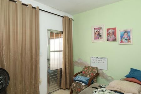 Sala de casa à venda com 2 quartos, 250m² em Parque Santa Rita, São Paulo