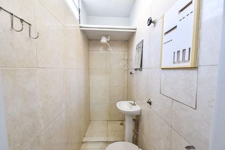 Casa para alugar com 60m², 2 quartos e sem vaga Casa para alugar com 60m², 2 quartos e sem vagaBanheiro 1
