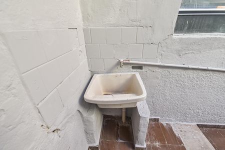 Casa para alugar com 60m², 2 quartos e sem vaga Casa para alugar com 60m², 2 quartos e sem vagaÁrea de serviço