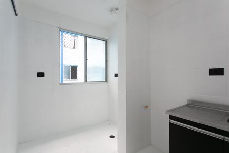 Cozinha  de apartamento para alugar com 2 quartos, 50m² em Jardim Marilu, São Paulo
