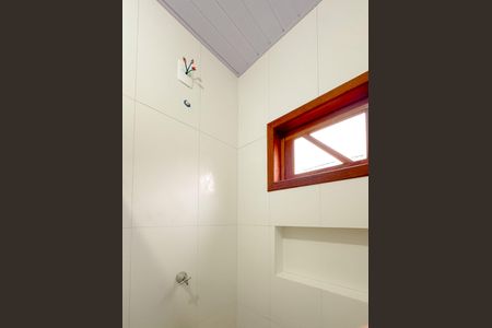 Casa para alugar com 42m², 2 quartos e sem vagaBanheiro