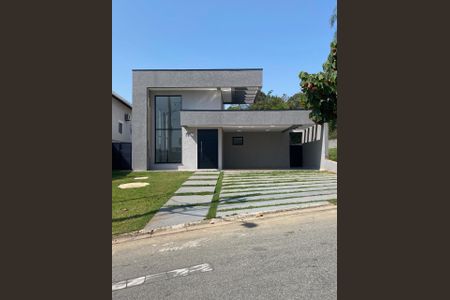 Fachada de casa de condomínio para alugar com 3 quartos, 256m² em Condomínio Santa Adélia, Cotia