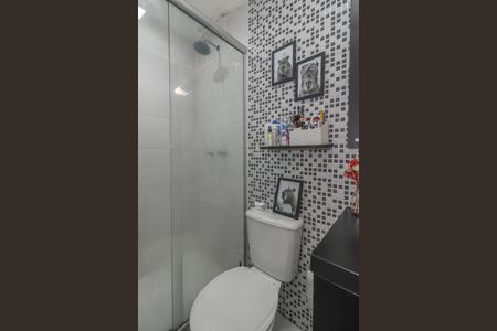 Apartamento à venda com 63m², 3 quartos e 1 vaga Apartamento à venda com 63m², 3 quartos e 1 vagaBanheiro da Suíte
