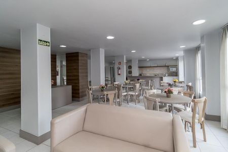 Apartamento à venda com 63m², 3 quartos e 1 vaga Apartamento à venda com 63m², 3 quartos e 1 vagaÁrea comum - Salão de festas
