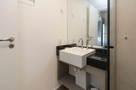 Studio para alugar com 17m², 1 quarto e sem vaga Studio para alugar com 17m², 1 quarto e sem vagaBanheiro