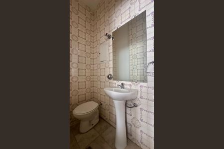 Apartamento à venda com 190m², 4 quartos e 1 vaga Apartamento à venda com 190m², 4 quartos e 1 vagaBanheiro