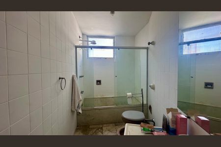 Apartamento à venda com 190m², 4 quartos e 1 vaga Apartamento à venda com 190m², 4 quartos e 1 vagaBanheiro
