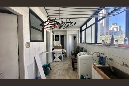 Apartamento à venda com 190m², 4 quartos e 1 vaga Apartamento à venda com 190m², 4 quartos e 1 vagaÁrea de Serviço