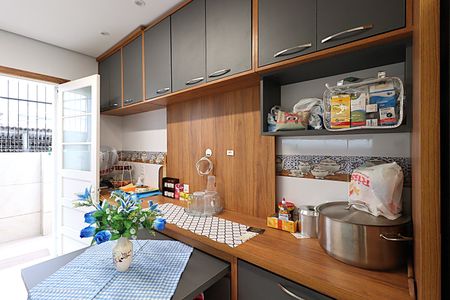 Cozinha - Armários de casa à venda com 5 quartos, 262m² em São Geraldo, Porto Alegre