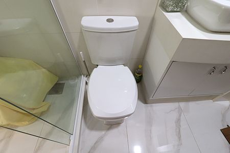 Casa à venda com 262m², 5 quartos e 1 vagaBanheiro da Suíte