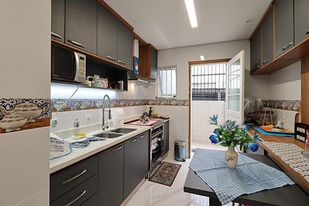 Casa à venda com 262m², 5 quartos e 1 vagaCozinha