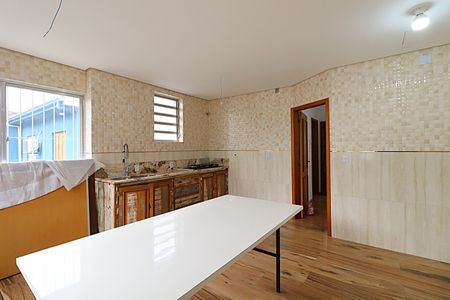 Casa à venda com 262m², 5 quartos e 1 vagaSobrado - cozinha