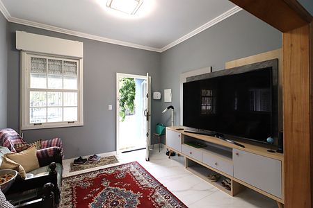 Sala de casa para alugar com 5 quartos, 262m² em São Geraldo, Porto Alegre