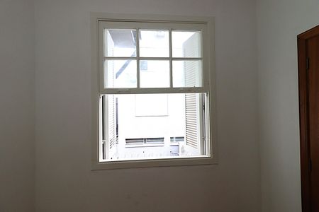 Casa à venda com 262m², 5 quartos e 1 vagaSobrado Quarto 2 - Janela