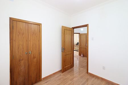 Casa à venda com 262m², 5 quartos e 1 vagaSobrado Quarto 2