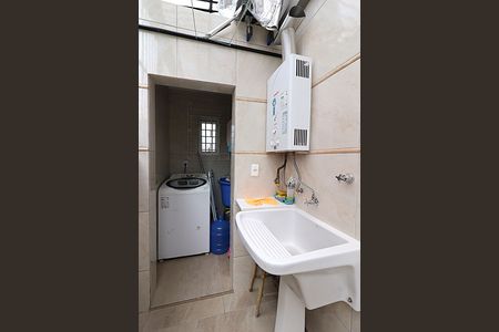 Casa à venda com 262m², 5 quartos e 1 vagaÁrea de Serviço