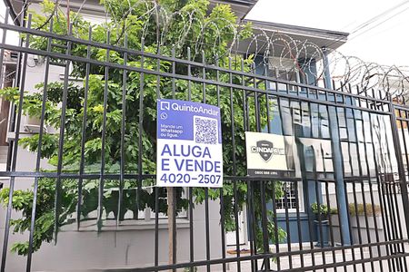 Casa à venda com 5 quartos, 262m² em São Geraldo, Porto Alegre