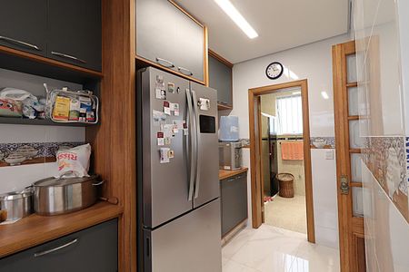 Casa à venda com 262m², 5 quartos e 1 vagaCozinha