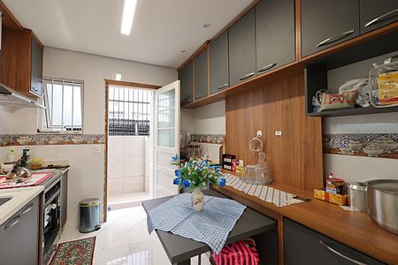 Casa à venda com 262m², 5 quartos e 1 vagaCozinha
