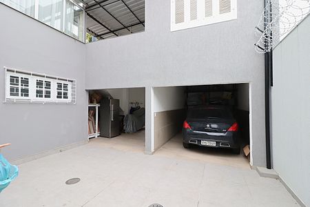 Garagem de casa à venda com 5 quartos, 262m² em São Geraldo, Porto Alegre