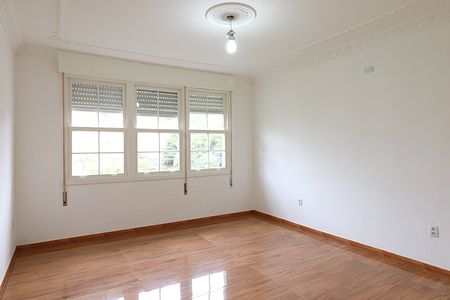 Casa à venda com 262m², 5 quartos e 1 vagaSobrado Quarto 1