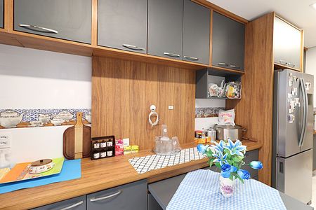 Casa à venda com 262m², 5 quartos e 1 vagaCozinha - Armários