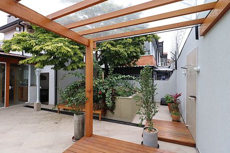 Casa à venda com 262m², 5 quartos e 1 vagaJardin