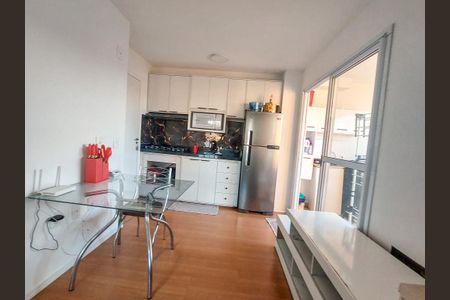 Sala de apartamento para alugar com 2 quartos, 38m² em Vila das Belezas, São Paulo