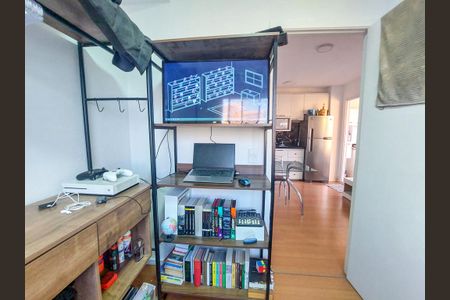 Quarto 1 de apartamento para alugar com 2 quartos, 38m² em Vila das Belezas, São Paulo